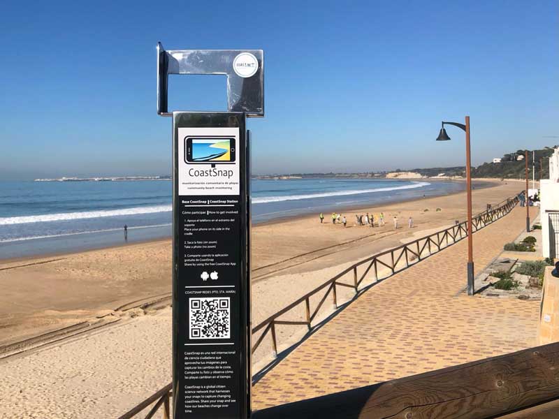 CoastSnap Station Redes